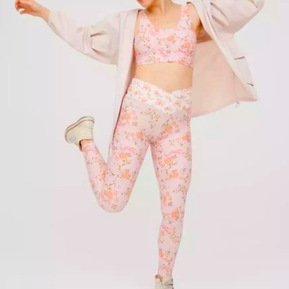 aerie Pants - Offline by Aerie Real Me 7/8 Hi-Rise Crossover Floral Country Pink Leggings M